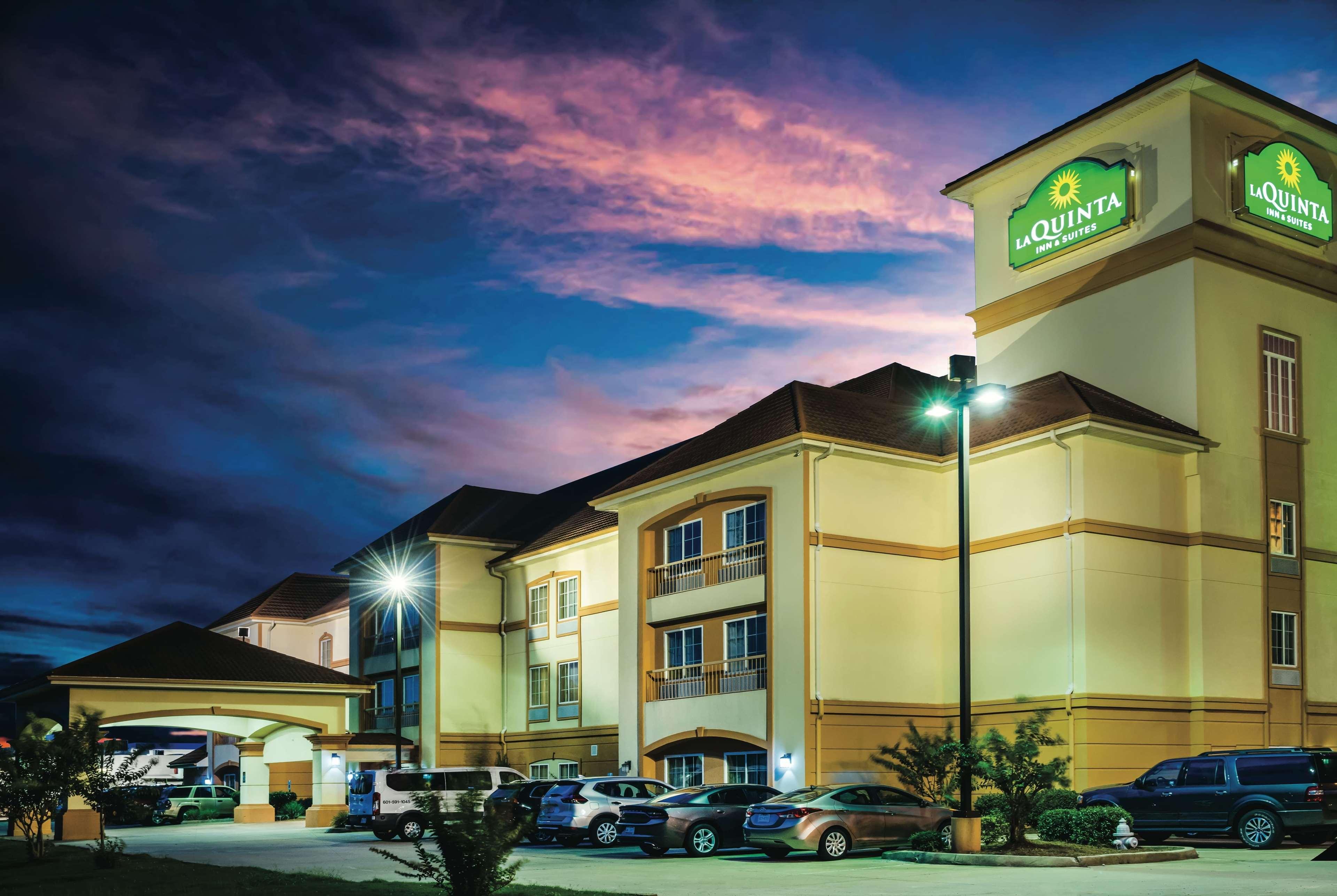 La Quinta By Wyndham Brandon Jackson Airport E Hotel Exterior foto